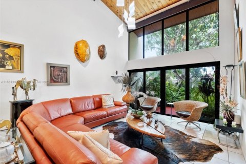 Touwnhouse à vendre à Miami, Floride: 3 chambres, 182.65 m2 № 1892317 - photo 12