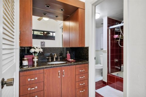 Touwnhouse à vendre à Miami, Floride: 3 chambres, 182.65 m2 № 1892317 - photo 26