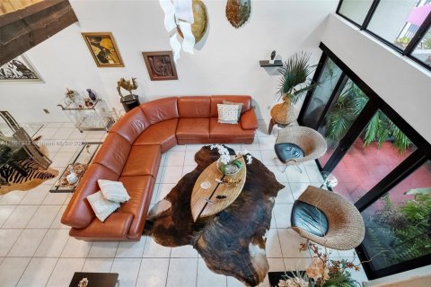 Touwnhouse à vendre à Miami, Floride: 3 chambres, 182.65 m2 № 1892317 - photo 20