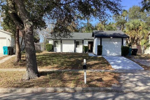House in Orlando, Florida 3 bedrooms, 103.21 sq.m. № 1780212 - photo 1