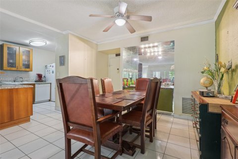 Condominio en venta en Hollywood, Florida, 2 dormitorios, 105.17 m2 № 1813964 - foto 9