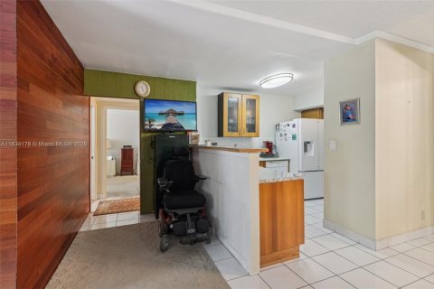 Condominio en venta en Hollywood, Florida, 2 dormitorios, 105.17 m2 № 1813964 - foto 11