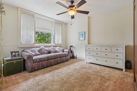 Condominio en venta en Hollywood, Florida, 2 dormitorios, 105.17 m2 № 1813964 - foto 15