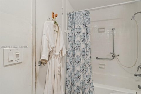 Condominio en venta en Hollywood, Florida, 2 dormitorios, 105.17 m2 № 1813964 - foto 29