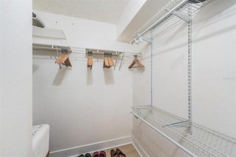 Condo in Clearwater, Florida, 2 bedrooms  № 1648836 - photo 20