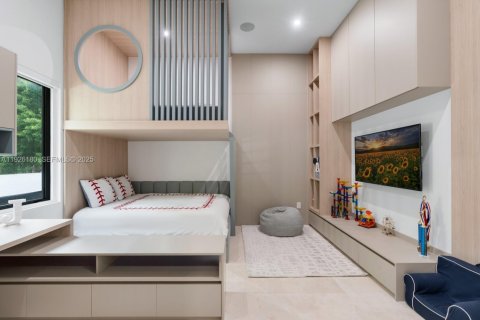 Снять в аренду виллу или дом в Майами, Флорида 6 спален, 446.49м2, № 1984694 - фото 22