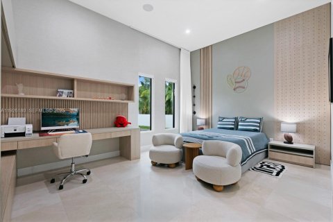 Снять в аренду виллу или дом в Майами, Флорида 6 спален, 446.49м2, № 1984694 - фото 15