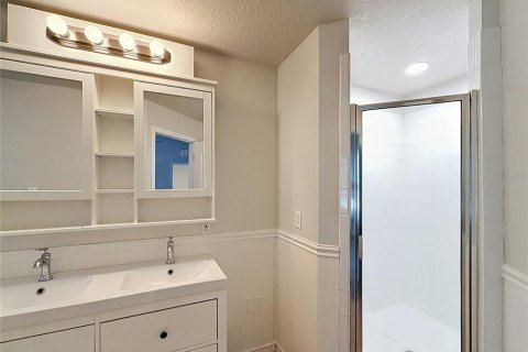 House in Apollo Beach, Florida 3 bedrooms, 143.07 sq.m. № 2093024 - photo 11
