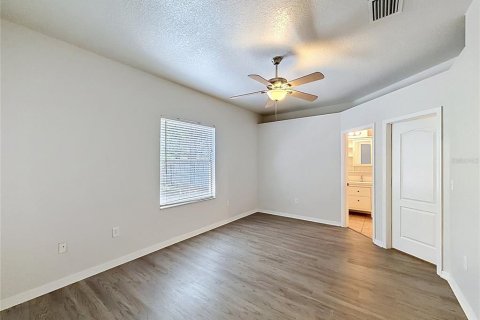 House in Apollo Beach, Florida 3 bedrooms, 143.07 sq.m. № 2093024 - photo 25