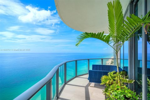 Condo in Sunny Isles Beach, Florida, 4 bedrooms  № 1836358 - photo 16