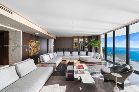 Condo in Sunny Isles Beach, Florida, 4 bedrooms  № 1836358 - photo 20