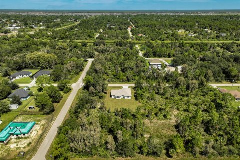 Villa ou maison à vendre à Lehigh Acres, Floride: 3 chambres, 196.67 m2 № 2389515 - photo 30