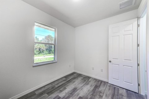Villa ou maison à vendre à Lehigh Acres, Floride: 3 chambres, 196.67 m2 № 2389515 - photo 26