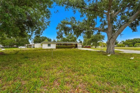 Villa ou maison à vendre à Bradenton, Floride: 2 chambres, 114.83 m2 № 2129938 - photo 3