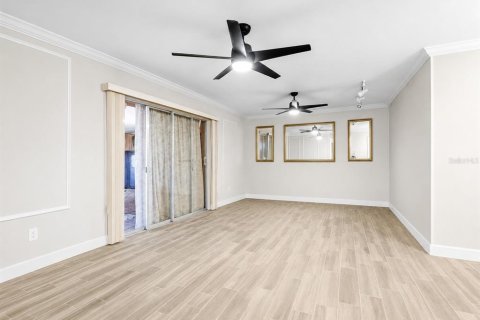 Villa ou maison à vendre à Bradenton, Floride: 2 chambres, 114.83 m2 № 2129938 - photo 17