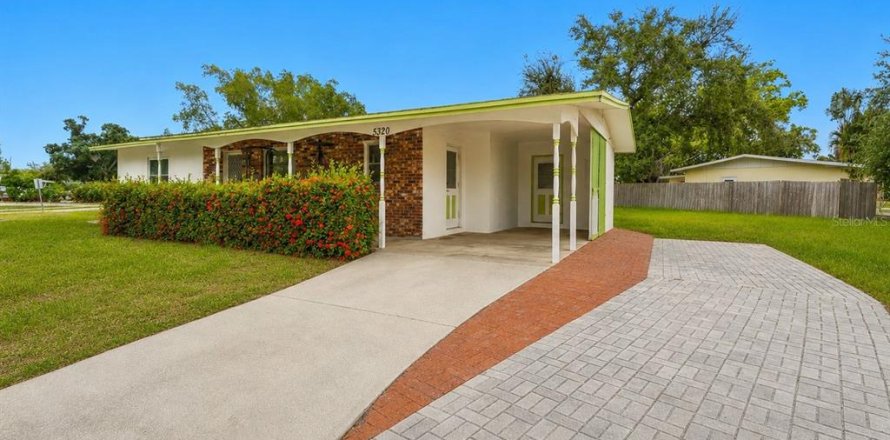 Villa ou maison à Bradenton, Floride 2 chambres, 114.83 m2 № 2129938