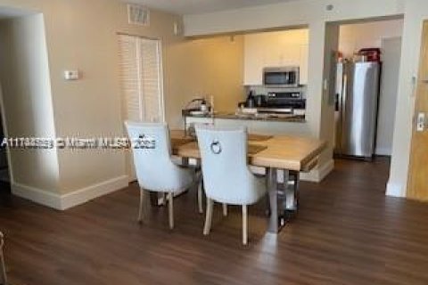 Copropriété à vendre à Miami, Floride: 3 chambres, 114.46 m2 № 1985380 - photo 9