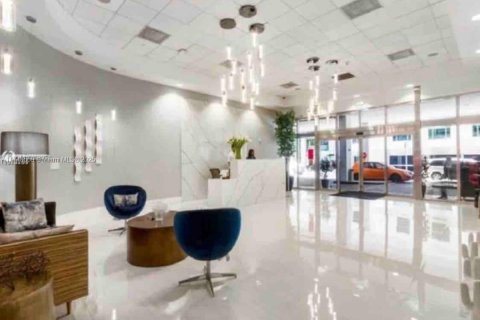 Copropriété à vendre à Miami, Floride: 3 chambres, 114.46 m2 № 1985380 - photo 17