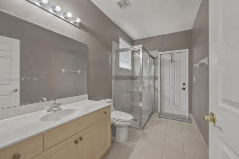 House in Miramar, Florida 4 bedrooms, 285.86 sq.m. № 2181497 - photo 17