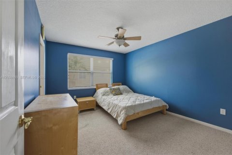 House in Miramar, Florida 4 bedrooms, 285.86 sq.m. № 2181497 - photo 30
