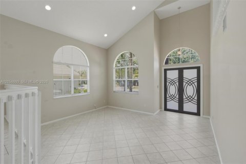 House in Miramar, Florida 4 bedrooms, 285.86 sq.m. № 2181497 - photo 6