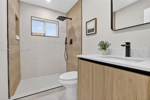 Casa en venta en Miami Gardens, Florida, 3 dormitorios, 113.53 m2 № 1999876 - foto 24