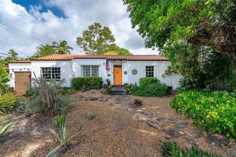 Casa en venta en Miami Springs, Florida, 3 dormitorios, 203.36 m2 № 1504709 - foto 6