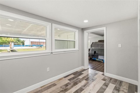 House in Orlando, Florida 3 bedrooms, 189.99 sq.m. № 2099438 - photo 17