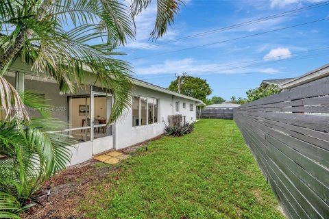 Villa ou maison à vendre à Fort Lauderdale, Floride: 4 chambres, 161.19 m2 № 1936886 - photo 27