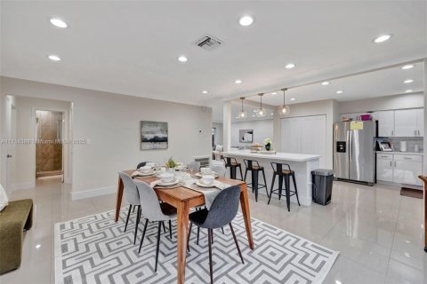 Casa en venta en Fort Lauderdale, Florida, 4 dormitorios, 161.19 m2 № 1936886 - foto 9