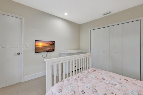 Villa ou maison à vendre à Fort Lauderdale, Floride: 4 chambres, 161.19 m2 № 1936886 - photo 16