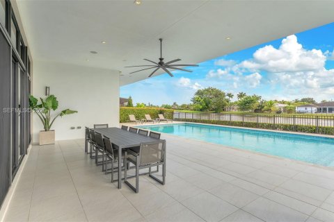 House in Weston, Florida 5 bedrooms № 2062773 - photo 5