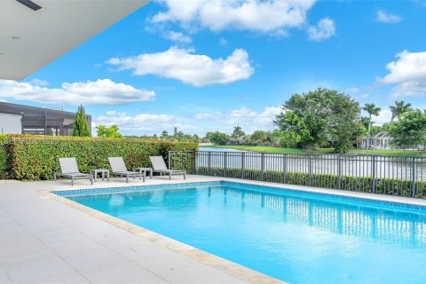 House in Weston, Florida 5 bedrooms № 2062773 - photo 6