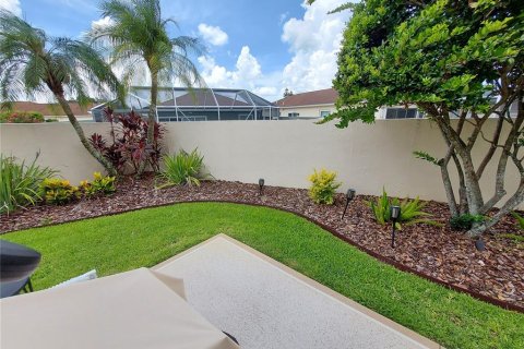 House in Lady Lake, Florida 2 bedrooms, 102.38 sq.m. № 2222158 - photo 17