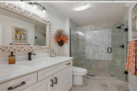 House in Lady Lake, Florida 2 bedrooms, 102.38 sq.m. № 2222158 - photo 11