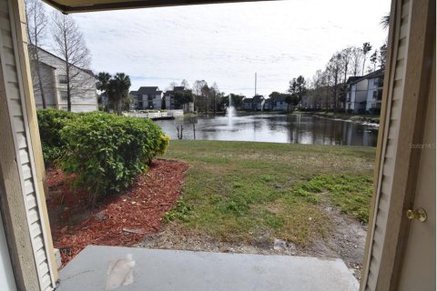 Condo in Orlando, Florida, 3 bedrooms  № 1879113 - photo 9