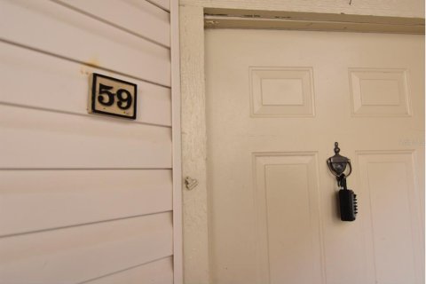 Condo in Orlando, Florida, 3 bedrooms  № 1879113 - photo 2
