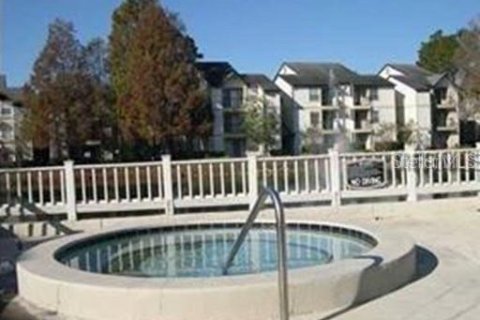 Condo in Orlando, Florida, 3 bedrooms  № 1879113 - photo 10
