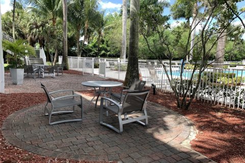 Condo in Doral, Florida, 1 bedroom  № 1860220 - photo 19
