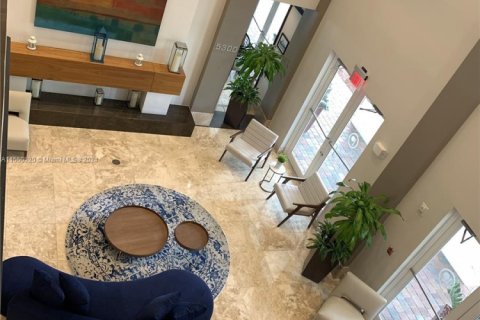 Condo in Doral, Florida, 1 bedroom  № 1860220 - photo 24