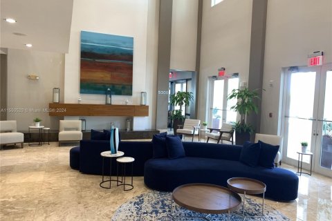 Condo in Doral, Florida, 1 bedroom  № 1860220 - photo 22