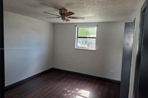 Casa en alquiler en West Palm Beach, Florida, 2 dormitorios, 92.9 m2 № 1970829 - foto 6