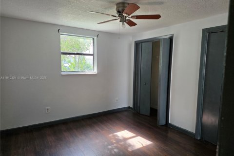 Casa en alquiler en West Palm Beach, Florida, 2 dormitorios, 92.9 m2 № 1970829 - foto 7