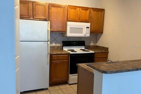 Condo in Orlando, Florida, 1 bedroom  № 1908218 - photo 3