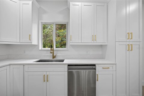Villa ou maison à vendre à Port Charlotte, Floride: 4 chambres, 232.35 m2 № 2227664 - photo 14