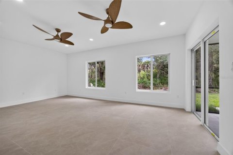 Villa ou maison à vendre à Port Charlotte, Floride: 4 chambres, 232.35 m2 № 2227664 - photo 20
