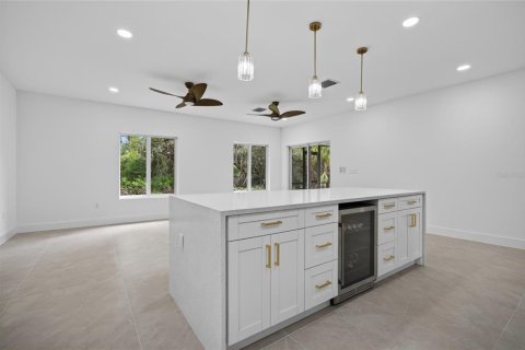 Villa ou maison à vendre à Port Charlotte, Floride: 4 chambres, 232.35 m2 № 2227664 - photo 16