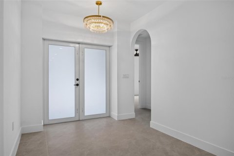 Villa ou maison à vendre à Port Charlotte, Floride: 4 chambres, 232.35 m2 № 2227664 - photo 4