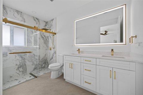 Villa ou maison à vendre à Port Charlotte, Floride: 4 chambres, 232.35 m2 № 2227664 - photo 26