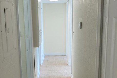 Condo in Winter Park, Florida, 2 bedrooms № 2143721 - photo 8